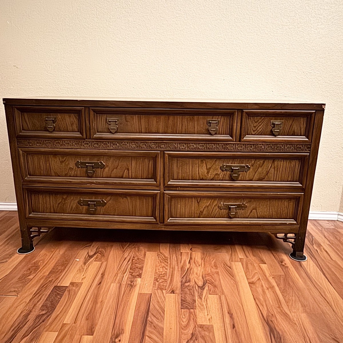 Dixie Shangri La Vintage Dresser 7 Drawers Dixie Shangri La Vintage Dresser 7 Drawers