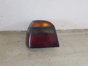 VW Golf 4 Cabriolet Bj.2001 Rücklicht Rückleuchte Hella links 1E0945111