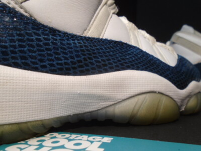 NIKE AIR JORDAN XI 11 RETRO LOW LE SNAKESKIN WHITE BLACK NAVY BLUE