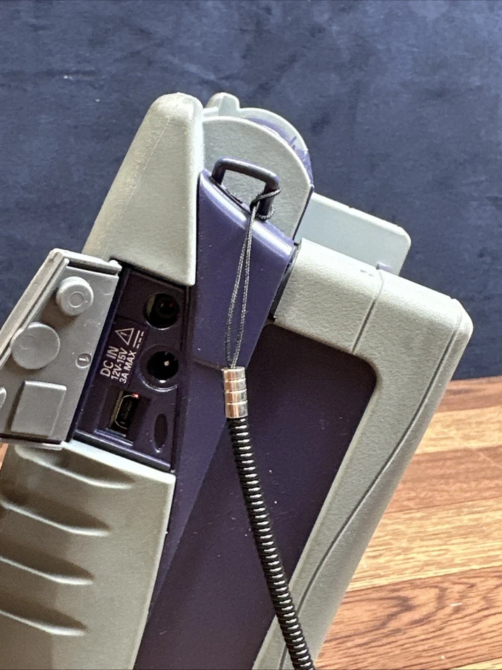 Probador de red de fibra VIAVI T-BERD 2000 OTDR probador portátil Foto 3 de 4