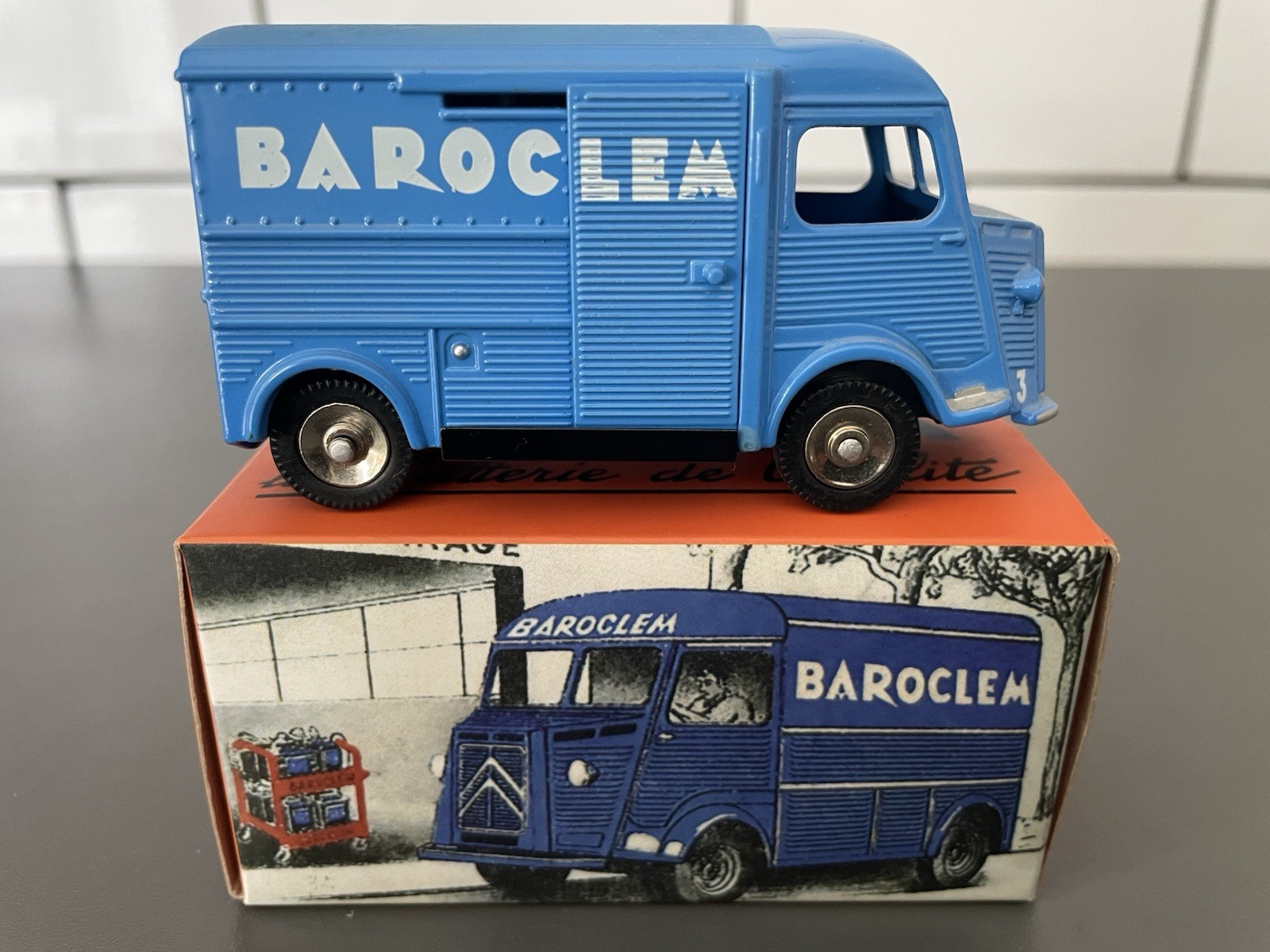 Dinky 25CG, Citroen 1200KG (Cibie) - Free Price Guide & Review