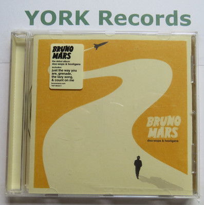 BRUNO MARS - Doo-Wops & Hooligans - Excellent Condition CD Album Elektra