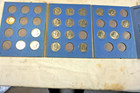 WHITMAN JOHN F. KENNEDY HALF DOLLAR BOOK - STARTING 1964 - 19 COINS — photo 1