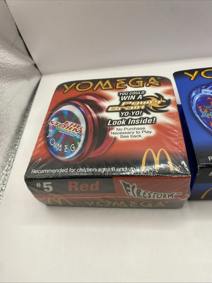 Lote De Colección De 3 YoYo Yomega McDonald’s Azul Rojo Negro Promo Nuevo Sellado Foto 2 de 4