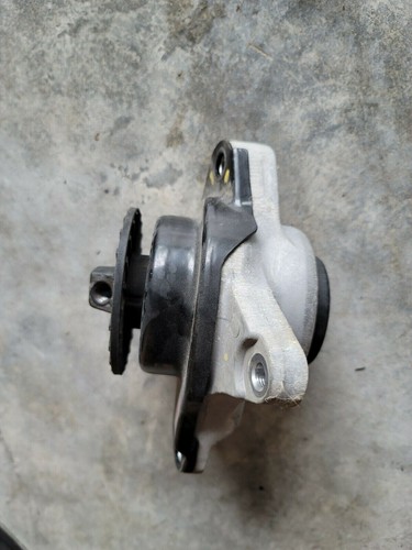 2014 2015 2016 HYUNDAI EQUUS ENGINE MOTOR MOUNT RIGHT LOWER 218123N950 218123M30 - Picture 2 of 3