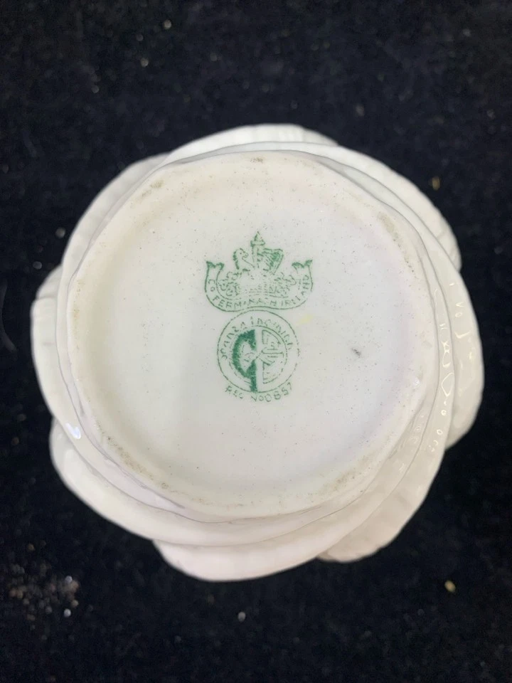 CUENCO MARFIL DETALLE EN RELIEVE - BELLEEK. Foto 4 de 4