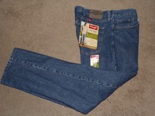 NEW WRANGLER REGULAR FIT STRAIGHT LEG MENS JEANS SIZE 36 X 30 NWT