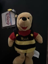 Disney Store & Parks Exclusive Mini Bean Bag Bumble Bee Pooh  8" w/ Tag In Case