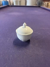 Kaiser China "Romantica" White Covered Sugar Bowl  4-5