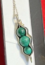 Vintage Sterling Silver .925 3 Malachite Stones Pea Pod Pendant Necklace 20"L
