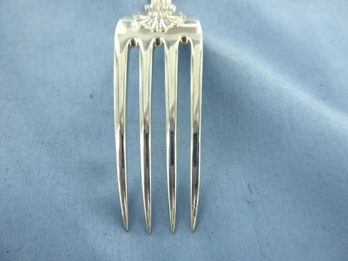 AN ANTIQUE STERLING SILVER FIDDLE THREAD & SHELL DESSERT FORK.LONDON 1856. - Picture 5 of 10