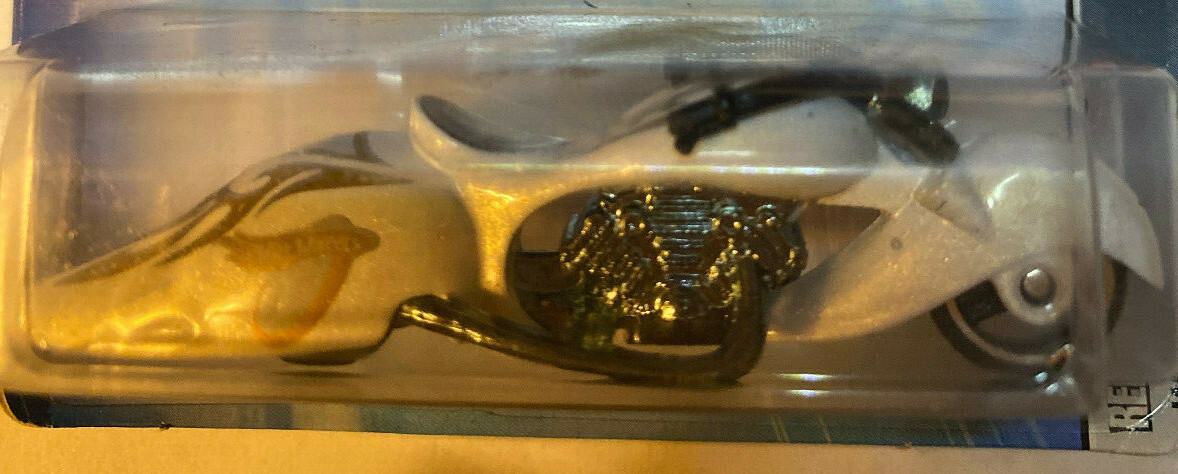 Picture 2 of 3