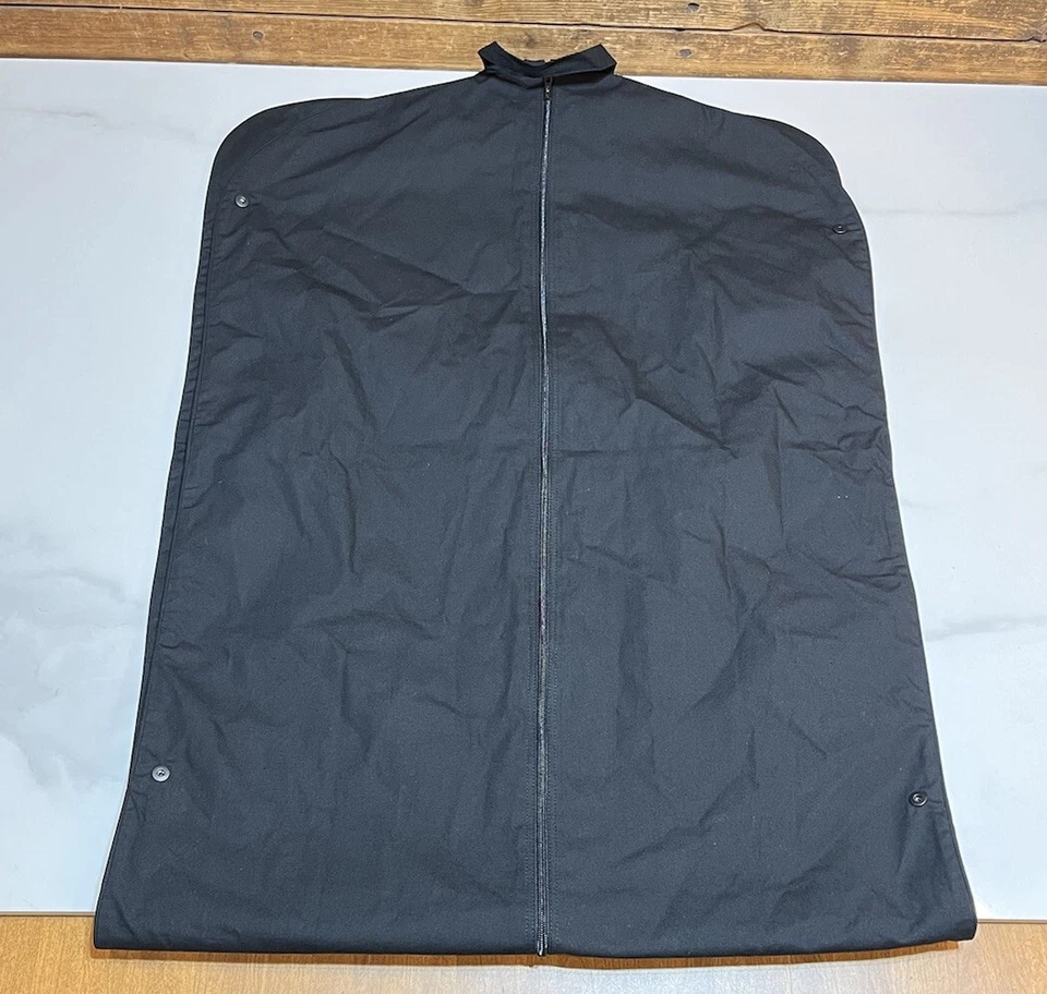 Bolsa de ropa CHANEL lona negra 65" x 23,5" Foto 3 de 3