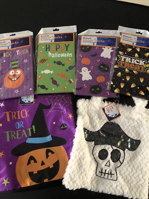 Halloween Trick Or Treat Variety Bag Set - Tote Bag with Paper Sacks (NEW)