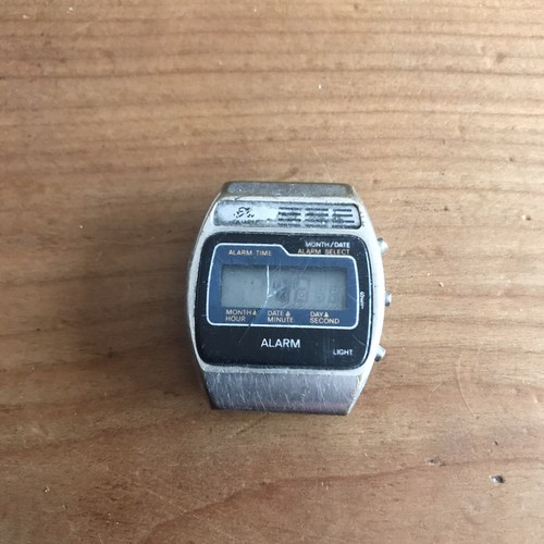 Montre Bracelet Yves Meillon N1525 – Quartz – Adulte – Pour Pièces Ou Réparation