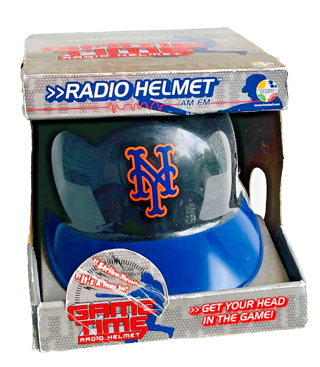 GAME TIME RADIO HELMET New York Yankees AM FM Radio NEW IN BOX