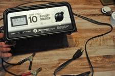 Schumacher 612 V 10 Amp Deep Cycle Battery Charger Se-1012d Tested Working Usa Schumacher 612 V 10 Amp Deep Cycle Battery Charger Se-1012d Tested Working Usa