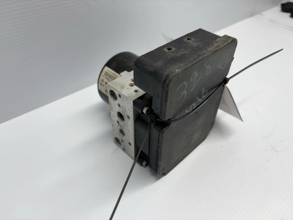 2013 2014 2015 2016 BMW 320i 328i 335ix ABS антиблокировочный тормозной насос блок 6862247 - Изображение 2 из 4