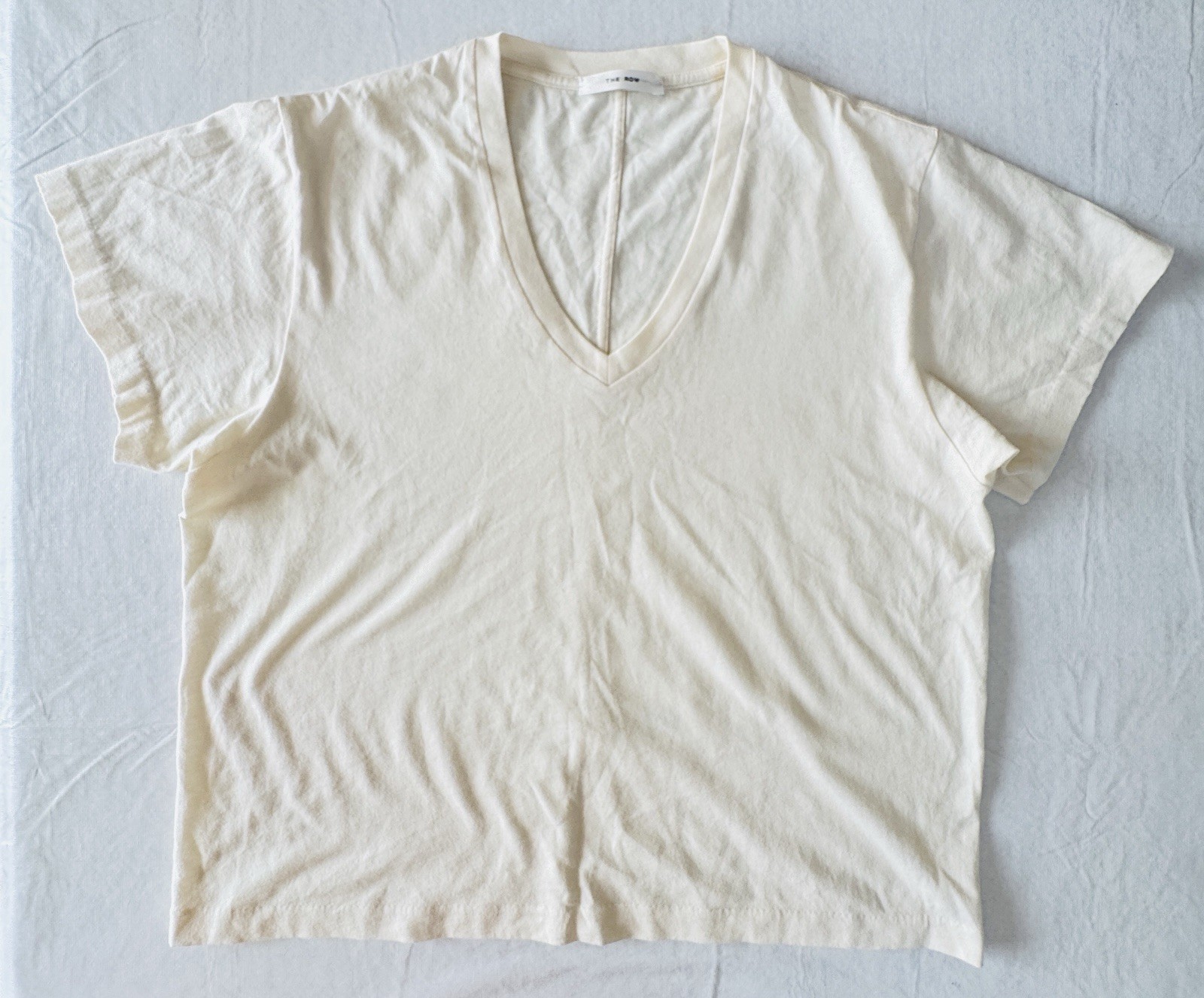 FILA T shirt The Row scollo a V. Crema Di Colore. Taglia L