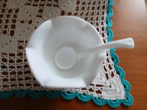 1951 Imperial Milk Glass Mini Sauce Bowl W/Ladle ?