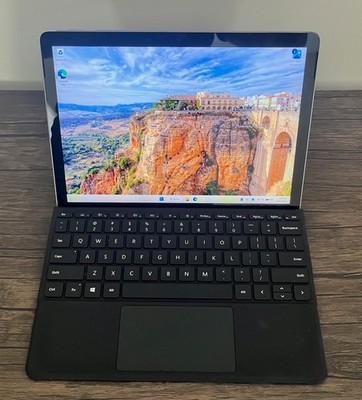 Surface Go 3 Tablet. 10 .1.10GHz Pentium Gold.64GB eMMC.4GB Ram. Windows 11 Home