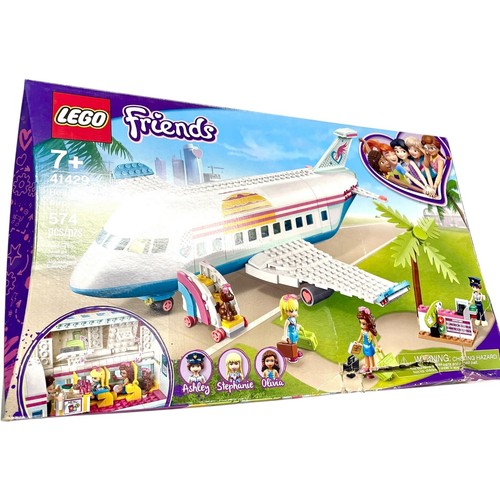 LEGO FRIENDS: Heartlake City Airplane (41429) - Picture 10 of 14
