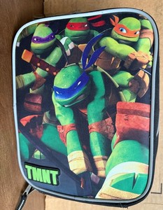 Teenage Mutant Ninja Turtles TMNT Soft Side Lunch Box Zippered Bag & MetalFig