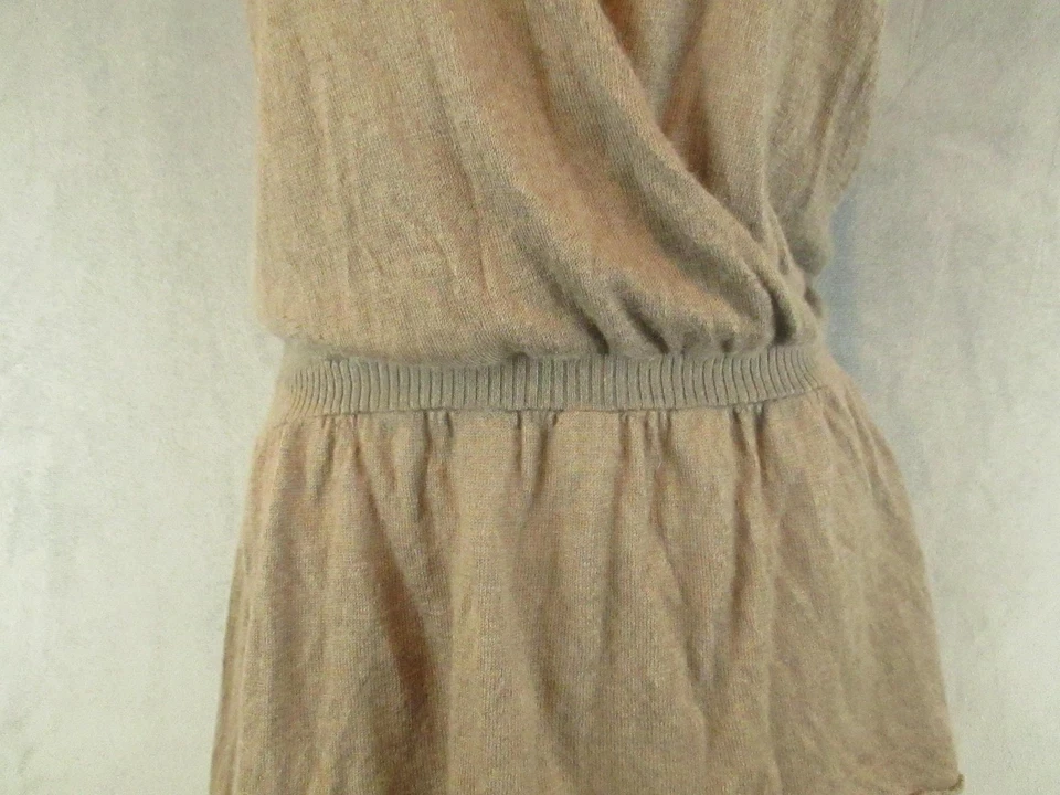 Платье женское Free People маленькое коричневое 100% кашемировый свитер с бретелью через шею с открытой спиной мини - Изображение 2 из 4