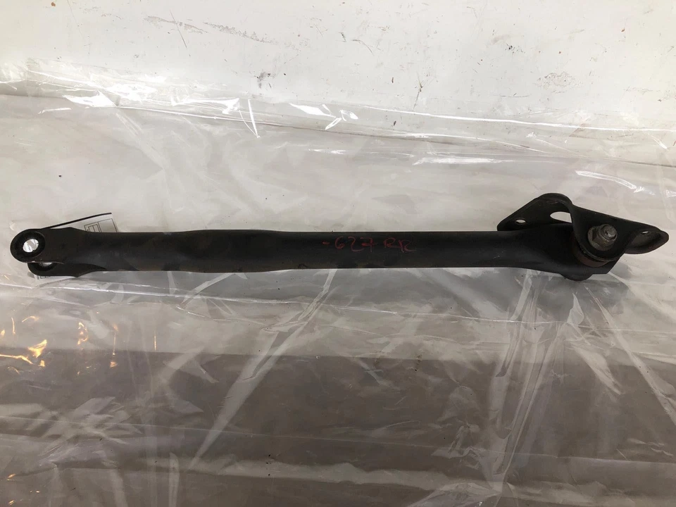 2008 - 2015 LAND ROVER LR2 Rear Lower Trailing Control Arm Right Passenger Side - Image 4 of 4