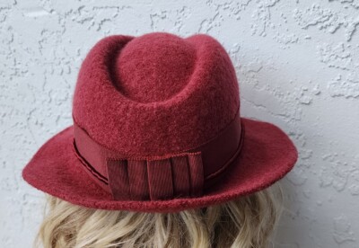 Vintage Geiger Austrian Wool Hat Burgundy Tyrolean Alpine Fedora geiger | Accessories | Geiger Tyrol Made In Austria Wool Hat  main image 4