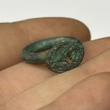 GENUINE ANCIENT ROMAN BRONZE COIN WITH ENGRAVINGS