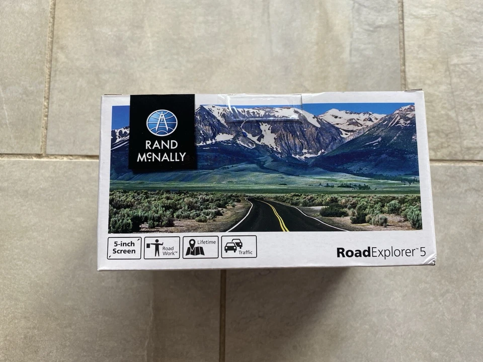 Rand McNally Road Explorer 5 GPS 5” Screen Lifetime Maps Exellent Condition  - Image 2 of 4