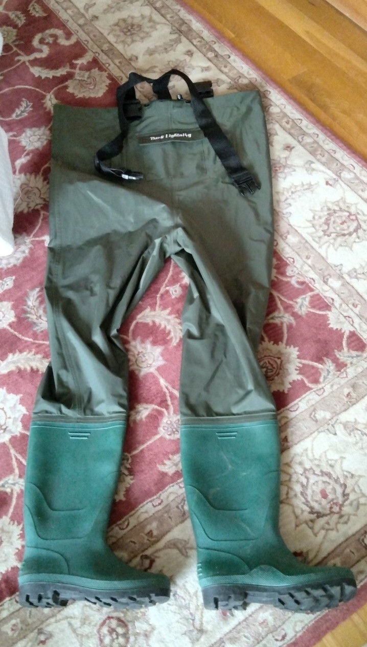 Dark Lightning Fly Fishing Waders shoe size 10 with suspender straps
