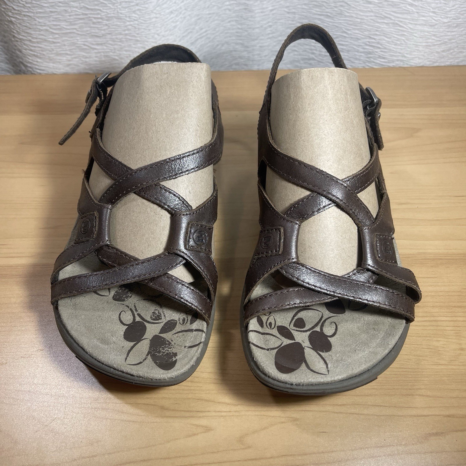 Merrell sandali da donna in pelle marrone con cinturino e fibbia taglia 7