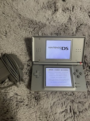 Nintendo Ds Lite Guter Zustand. Voll funktionsfähig 