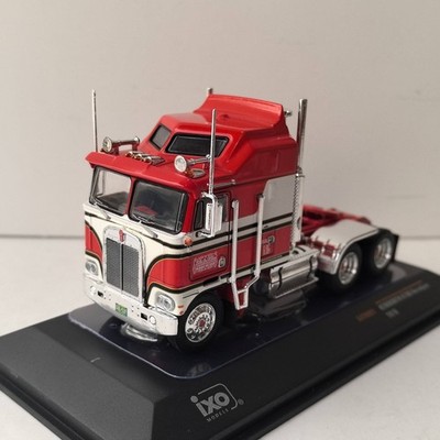 1:64 K100 Aerodyne Optimus Style Flat Front Semi Truck Diecast Alloy Model