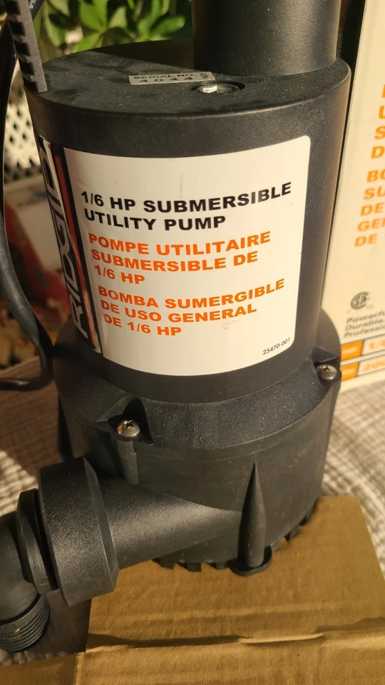 Bomba de cárter submersível RIDGID 1/6 HP aço inoxidável modelo # 500RSDS  - Imagem 3 de 4