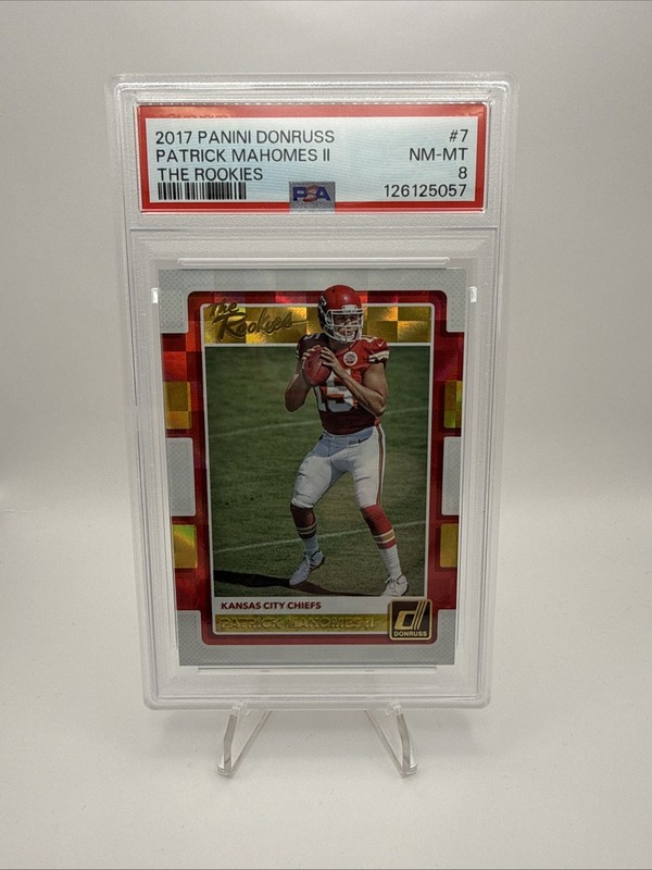 2017 Panini Donruss Patrick Mahomes The Rookies SP RC #7 PSA 8 Mint Chiefs Prizm