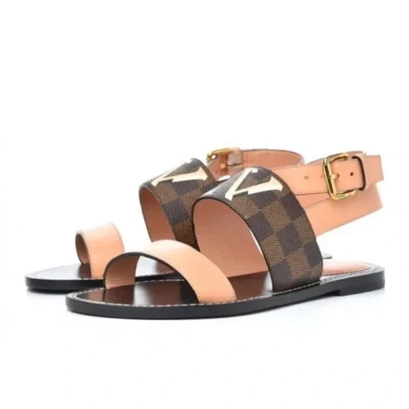 Louis Vuitton Flat 0 to 1/2
