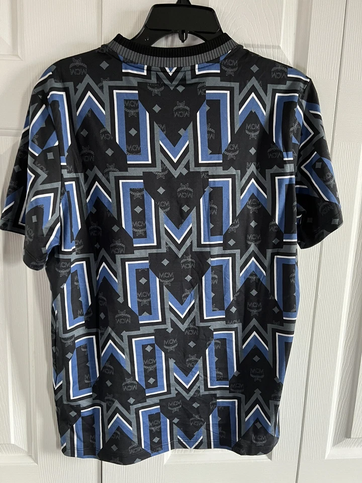 Camiseta Mcm Gunta Talla Pequeña S Usada en Excelente Condición 9.9/10 Agotada De Neiman Marcus Foto 3 de 4