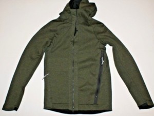 green nike fleece jacket