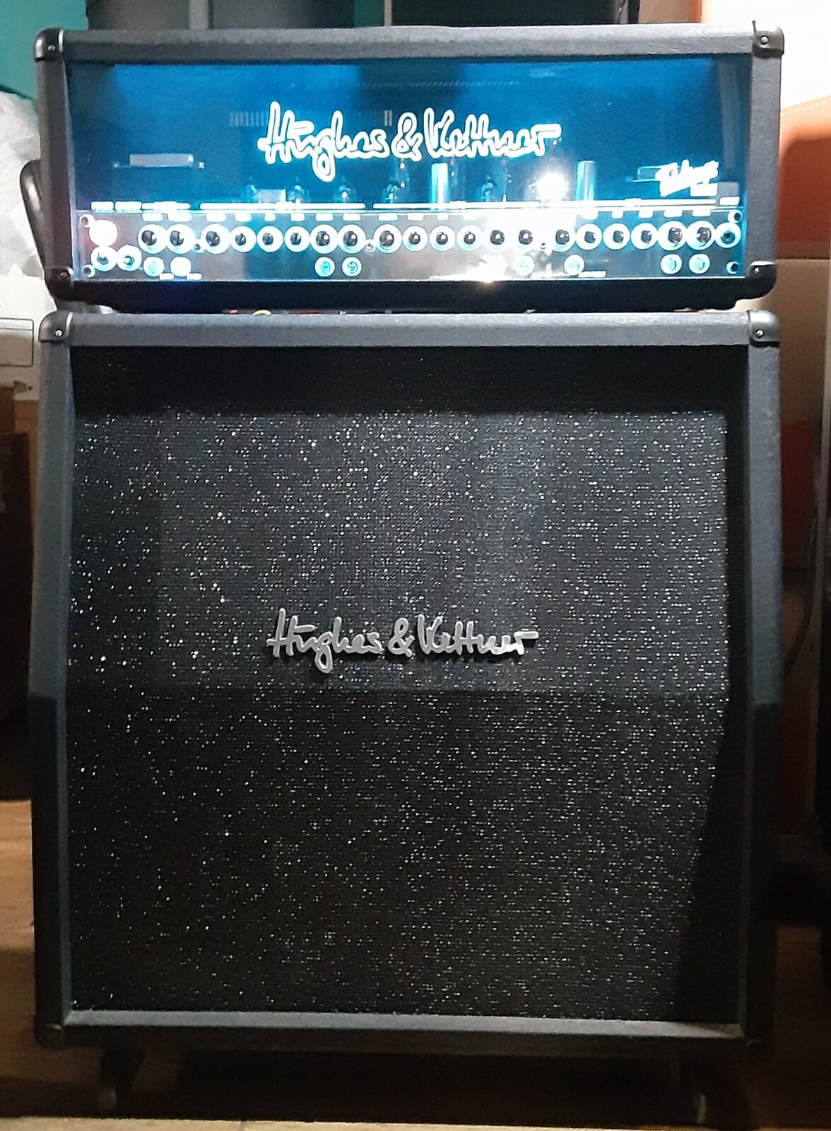 Hughes＆Kettner TriAmp MKII, 4x12 Cabinet w/25W Greenback Speakers, and Road Case