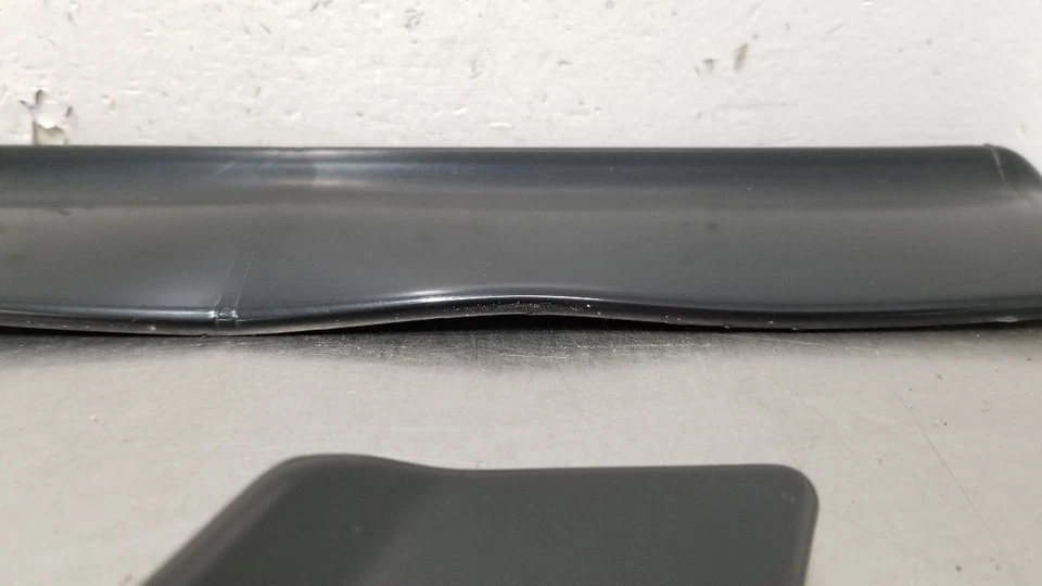 1985 NISSAN 300ZX FENDER MOLDING TRIM SET RIGHT PASSENGER BLACK - Image 4 of 4