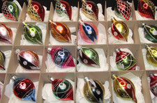 Lot Vintage Modern Glass Glittered Pictured DROP Christmas Ornaments Romania