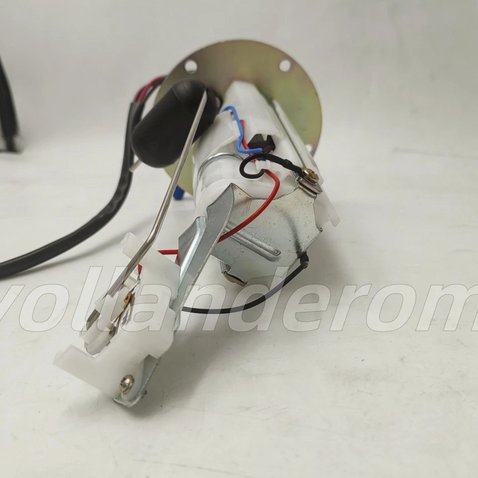 MONTAJE BOMBA COMBUSTIBLE SUZUKI 2007-2011 GSXR1000 GSX-R1000 15100-21H01 Foto 4 de 4