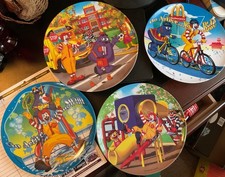 4 anciennes assiettes plastique Mc Donald’s (2004-2005)