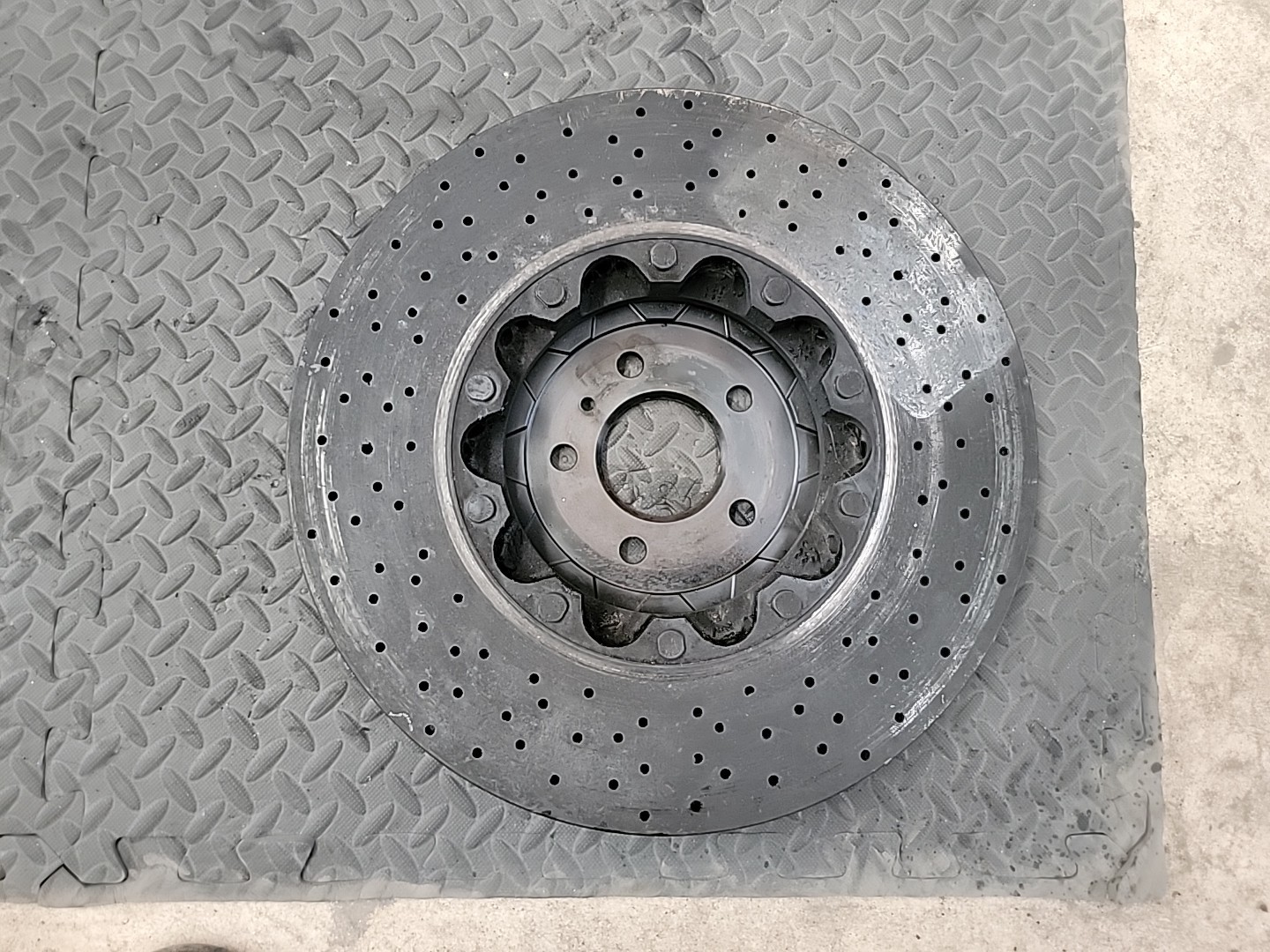 2018 McLaren 720S Brembo Front Passenger Right Carbon Ceramic Rotor Oem
