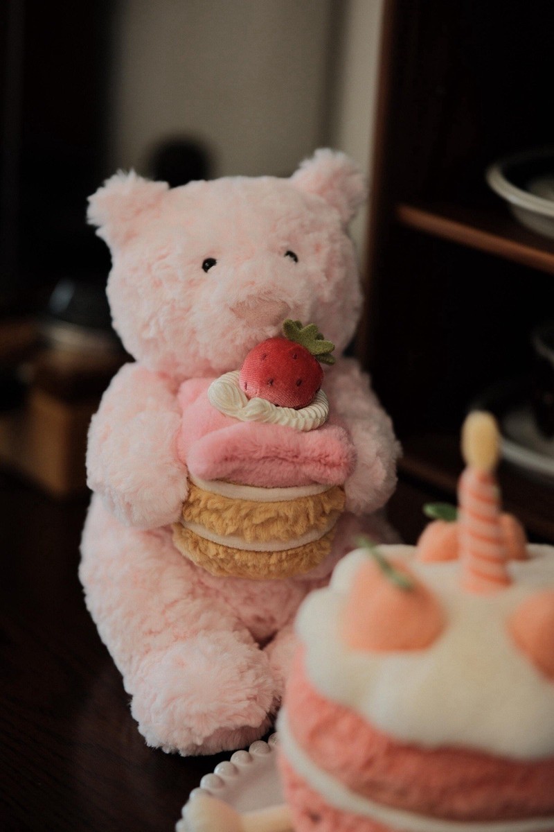 Jellycat Shanghai Exclusive Strawberry Cake Leola Bear+Peach Cake+