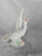 LLADRO Porcelain Duck Running