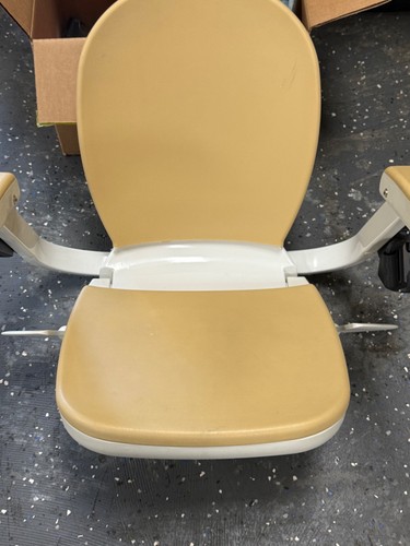 Acorn Stairlift 180 Curve Seat Chair Pad ASM w/ Seat Belt Complete  left side